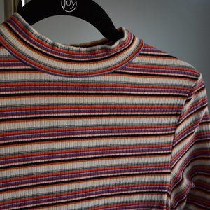 90's baby striped ribbed mock neck crop tee